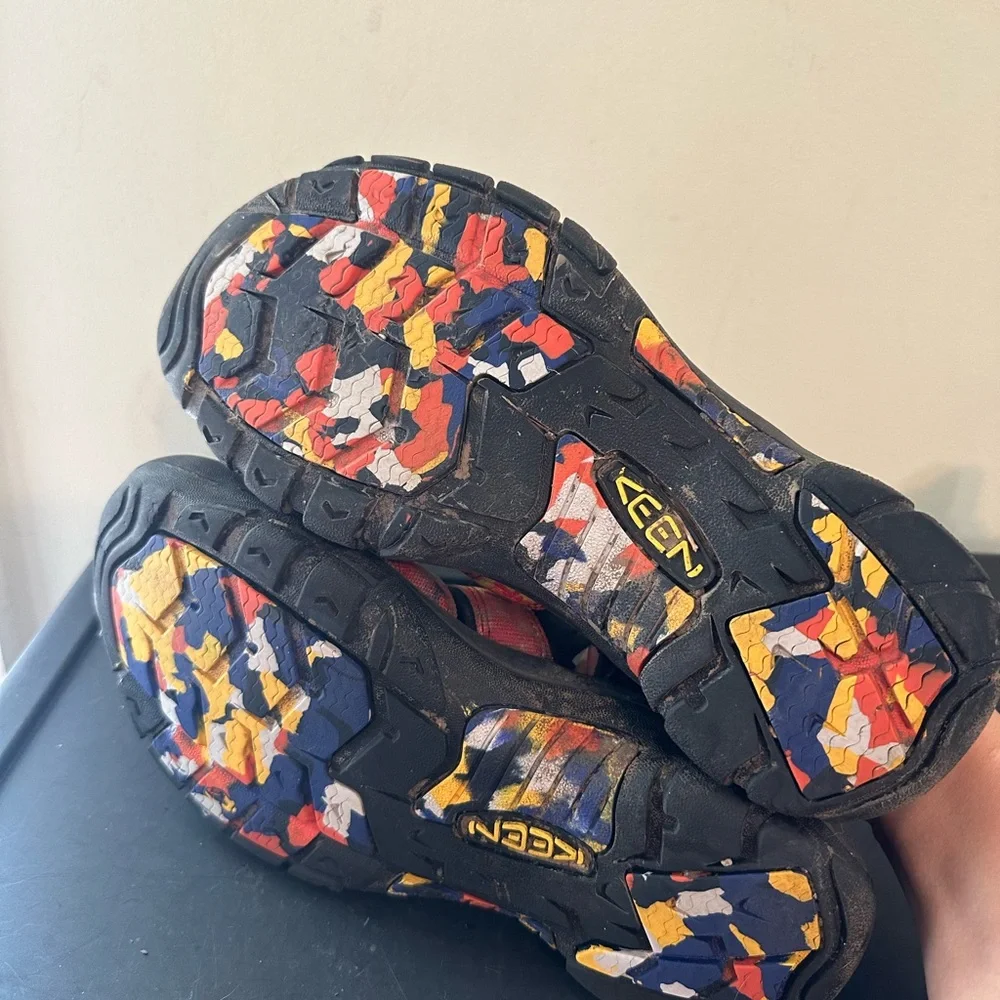 Keen Newport Men’s Sz 8.5 Retro WATERPROOF Sandals NY at Night JERRY GARCIA